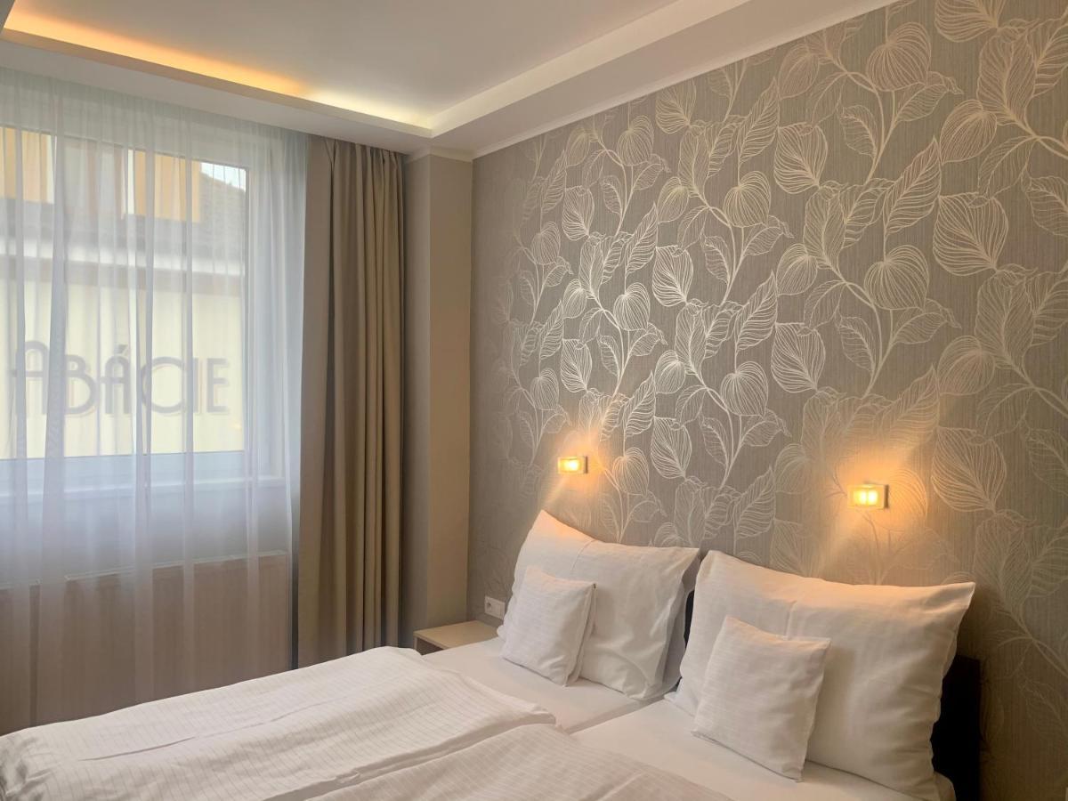 Hotel Abacie & Wellness Valasske Mezirici Exterior photo