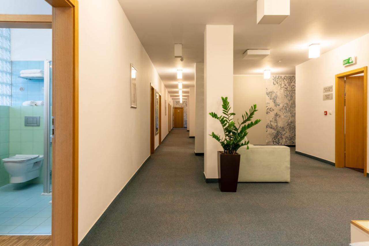 Hotel Abacie & Wellness Valasske Mezirici Exterior photo