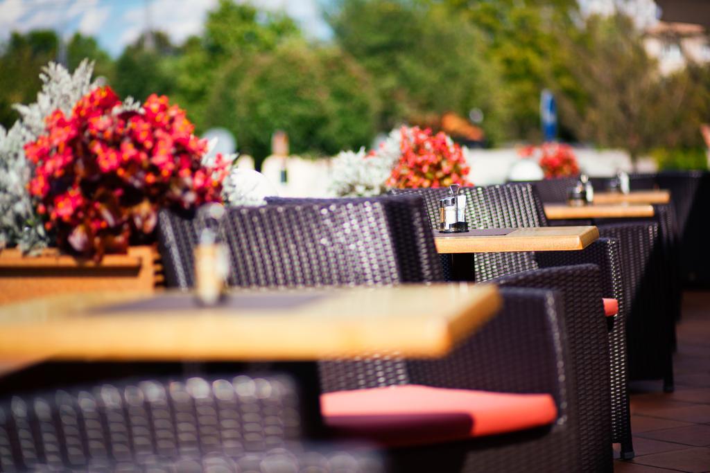 Hotel Abacie & Wellness Valasske Mezirici Exterior photo